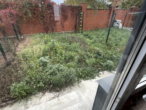 будинок за адресою Амосова вул.