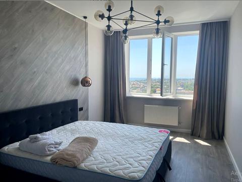 квартира за адресою Костанді вул., 104