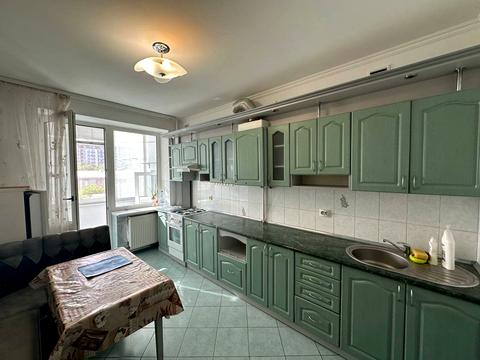 квартира за адресою Євгена Коновальця вул., 11б