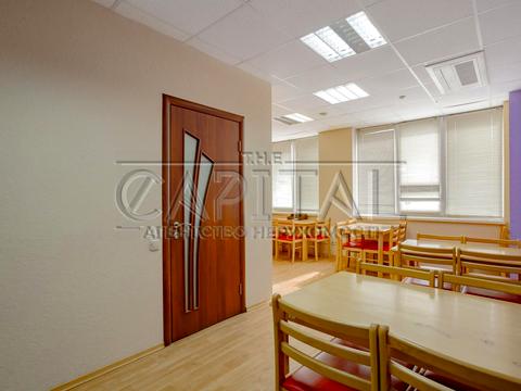 комерційна за адресою Жилянська вул., 101