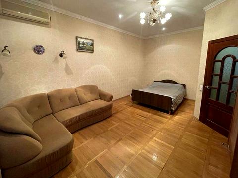 квартира за адресою Стадіонна вул., 13