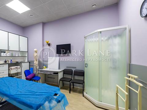 коммерческая по адресу Евгения Коновальца ул. (Щорса), 32-Б