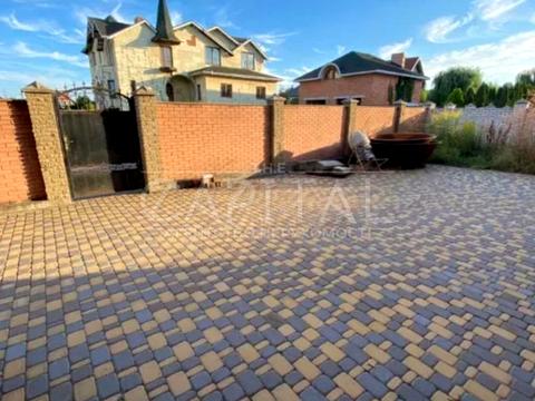 будинок за адресою Центральна вул., 19