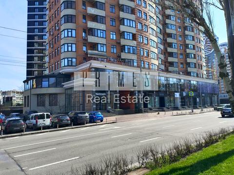 комерційна за адресою Лесі Українки бульв., 7-А