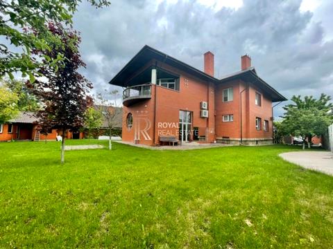 будинок за адресою Нова вул.