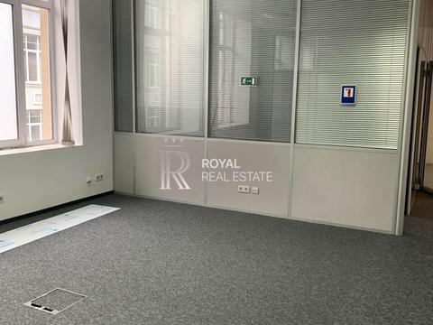 комерційна за адресою Миколи Амосова вул., 4Б