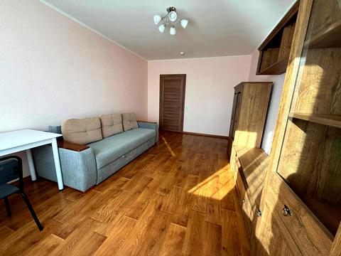 квартира за адресою Ревуцького вул., 54