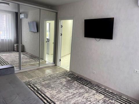 квартира за адресою Героїв Небесної Сотні просп., 16/10