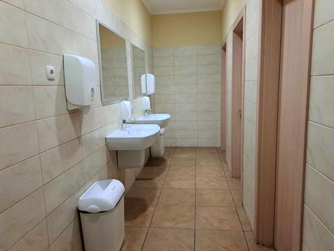 комерційна за адресою Польова вул., 21