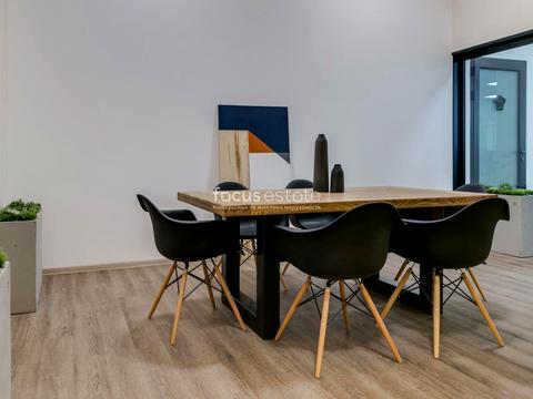 комерційна за адресою Борщагівська вул., 154