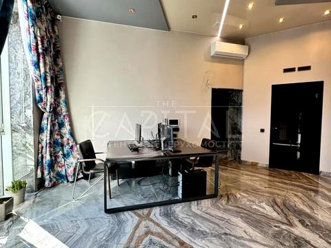 комерційна за адресою вул. Василя Липківського, 16