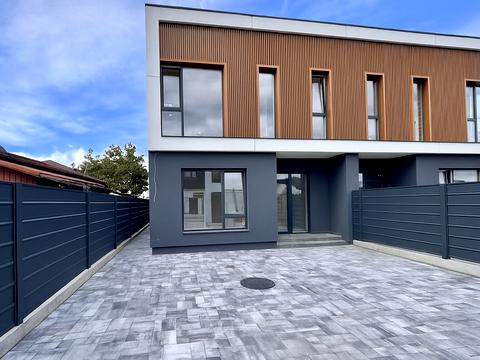 будинок за адресою Райдужна вул.