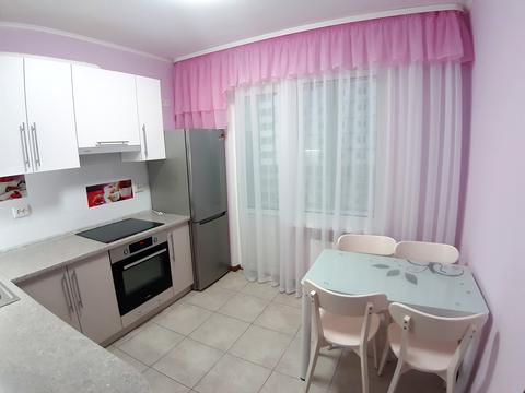квартира за адресою Софії Русової вул., 3