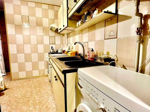 квартира за адресою Космічна вул., 24а
