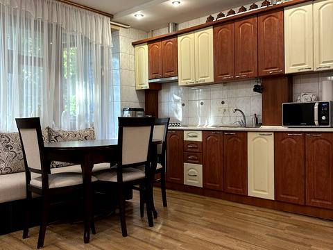 квартира за адресою Лесі Українки вул., 12