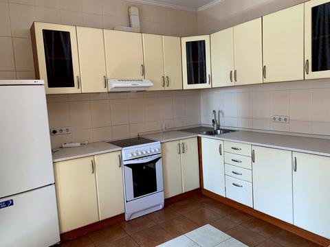 квартира за адресою Миколи Бажана просп., 10