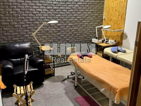 комерційна за адресою Героїв полку "Азов" вул. (Маршала Малиновського), 4-А