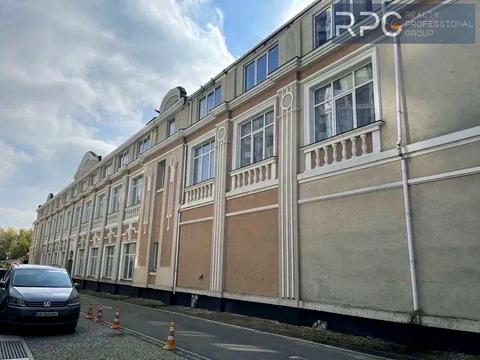 комерційна за адресою Золотоустівська вул., 23-А