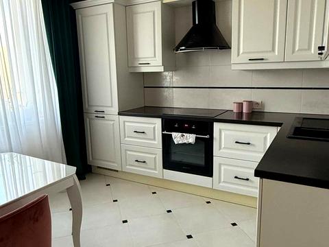 квартира за адресою В'ячеслава Чорновола вул., 27