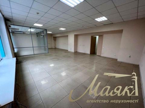 комерційна за адресою Новокостянтинівська вул., 1-В