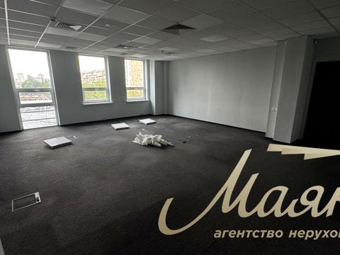 комерційна за адресою Автозаводська вул., 54/19