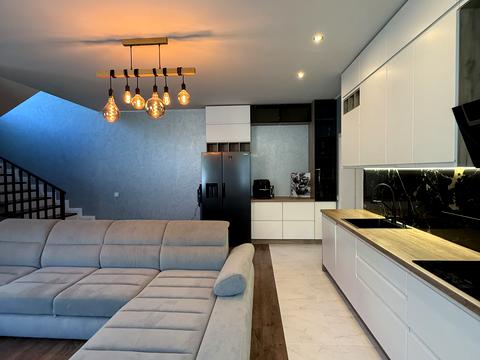 будинок за адресою Ярослава Мудрого вул.