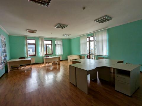 комерційна за адресою Павла Загребельного вул. (Миколи Раєвського), 8