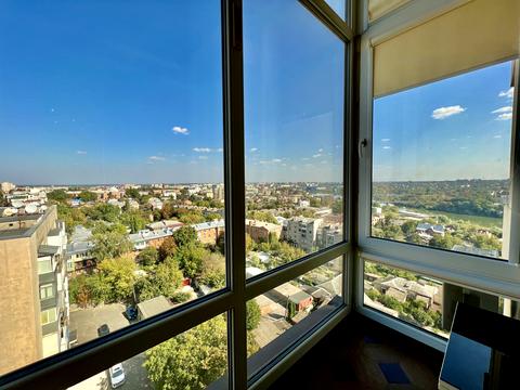 квартира за адресою Степана Бандери вул., 9