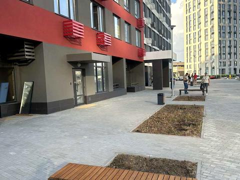 комерційна за адресою Всеволода Змієнка вул., 15/23