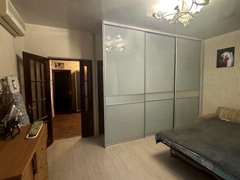 будинок за адресою Романтична вул. (Адмірала Макарова), 11