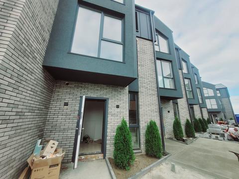 дом по адресу Радужная ул.