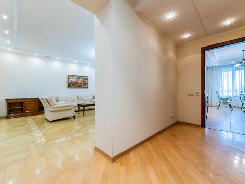 квартира за адресою Андрія Верхогляда вул. (Михайла Драгомирова), 4