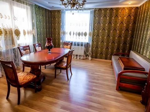 будинок за адресою с. Малодолинське, Учительская, 16