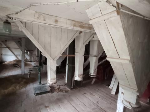 коммерческая по адресу Вул. 1 Травня , 22а