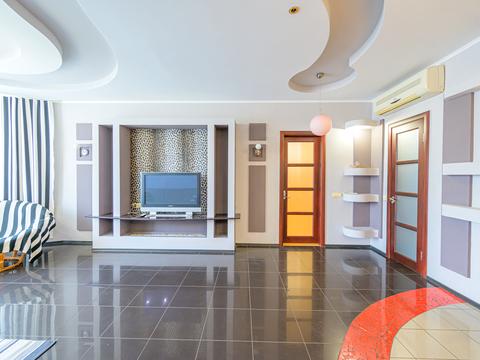 квартира по адресу Миколы Бажана просп., 12