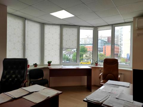 комерційна за адресою Харківське шосе, 152