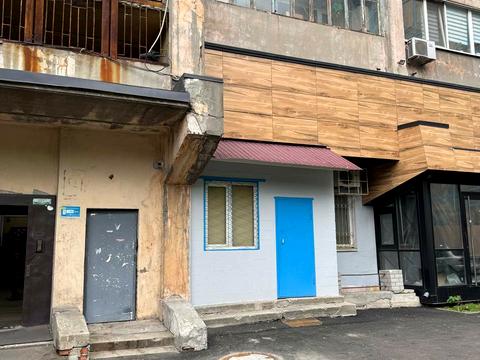 комерційна за адресою Незалежності вул. (Титова), 18-А