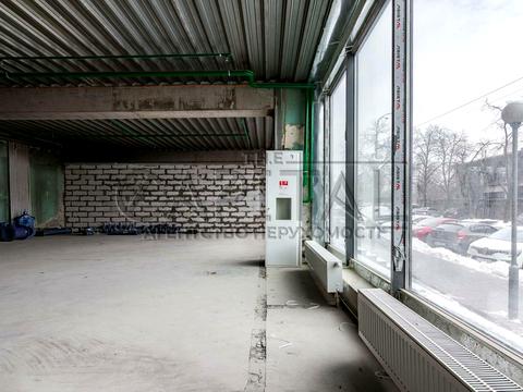комерційна за адресою Машинобудівна вул., 39