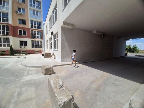 комерційна за адресою Будівельна вул., 48-А