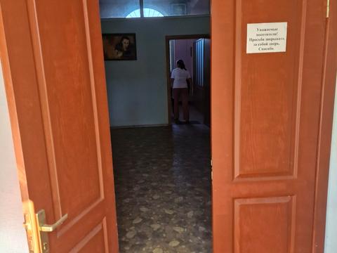 комерційна за адресою Радистів вул., 10