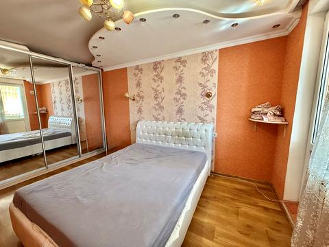 квартира по адресу Героев Крут бульв. (Героїв Сталінграду), 4