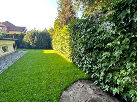 будинок за адресою Центральна вул.