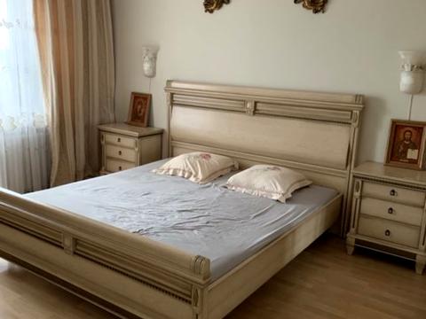 квартира по адресу Степана Бандери ул., 5