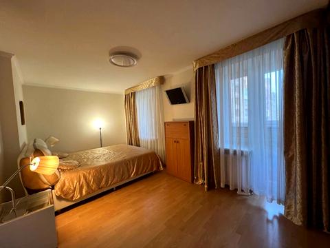 квартира за адресою Олександра Довженка вул., 14/1