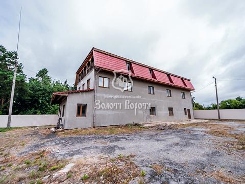 комерційна за адресою Київська, 258б
