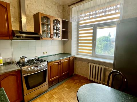 квартира за адресою Леоніда Каденюка просп. (Юрія Гагаріна), 10/2