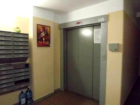 квартира за адресою Анни Ахматової вул., 3