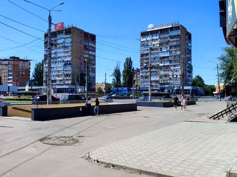 комерційна за адресою Університетський проспект, 1