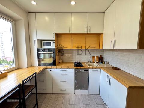 квартира за адресою Лариси Руденко вул., 15/14