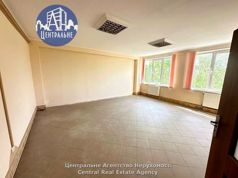 комерційна за адресою Ярослава Мудрого вул. (Моріса Тореза), 64б
